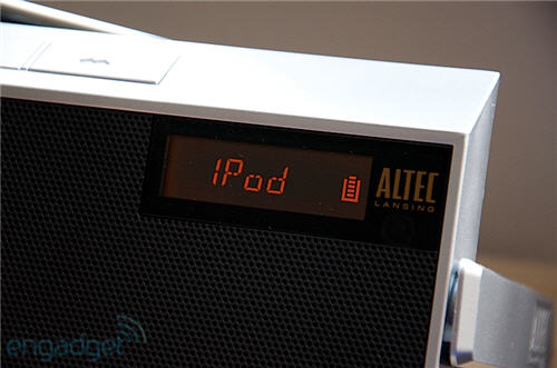 Loa-'xách-tay'-cho-iPhone