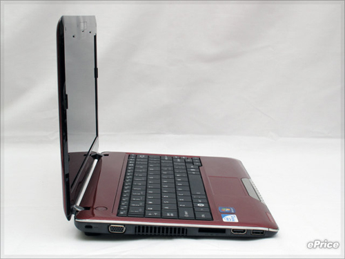 Toshiba-Portégé-T110-sắc-đỏ-quyến-rũ