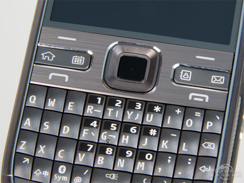 Nokia-E72:-Bản-nâng-cấp-đáng-giá