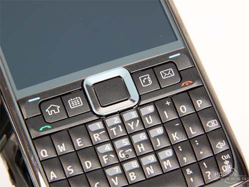 Nokia-E72:-Bản-nâng-cấp-đáng-giá