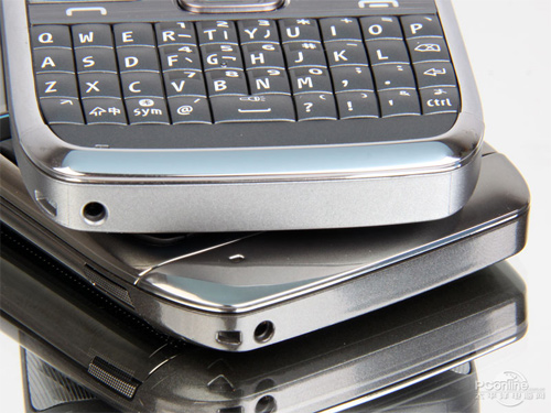 Nokia-E72:-Bản-nâng-cấp-đáng-giá