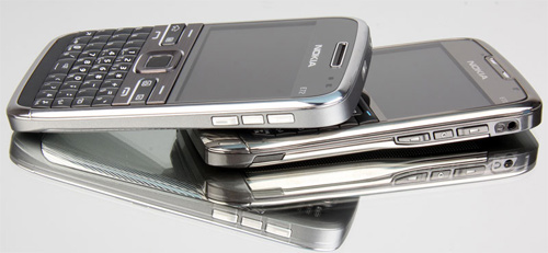 Nokia-E72:-Bản-nâng-cấp-đáng-giá