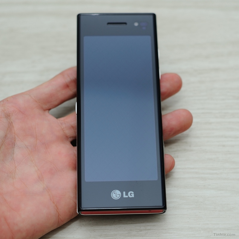 Đánh-giá-sơ-lược-về-LG-Chocolate-BL40