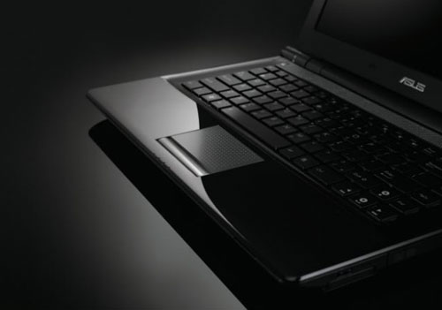 Asus-U80V-nhẹ-nhàng-cánh-bướm