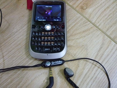 Giải-trí-với-Q-mobile-M45