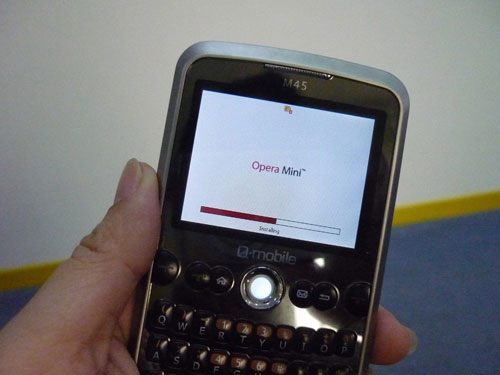 Giải-trí-với-Q-mobile-M45