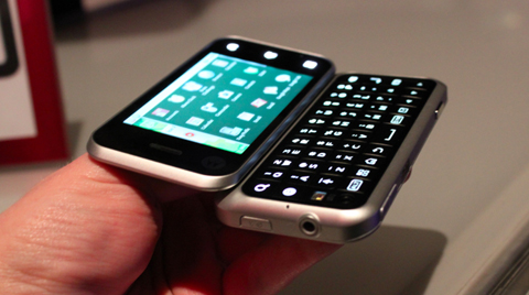 Motorola-Backflip-bàn-phím-lật