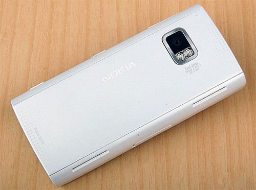 X6:-Dế-cảm-ứng-điện-dung-đầu-tiên-của-Nokia X6:-Dế-cảm-ứng-điện-dung-đầu-tiên-của-Nokia