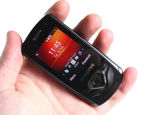 Chiêm-ngưỡng-Cá-mập-2-của-Samsung