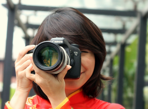 MC-Mỹ-Lan-duyên-dáng-với-Canon-7D