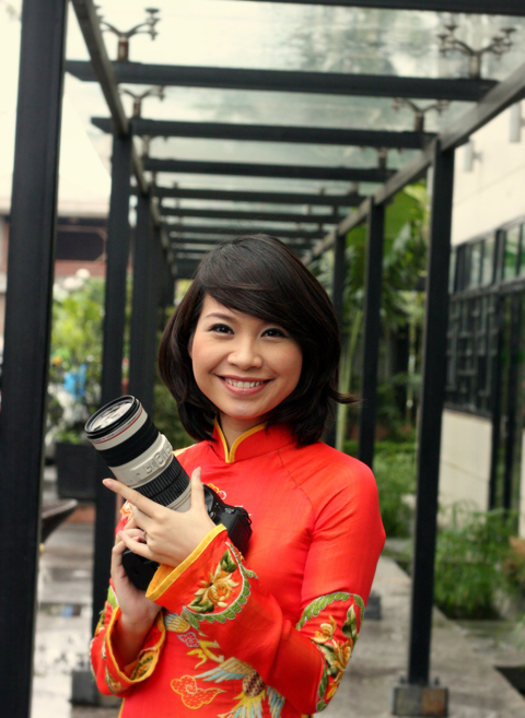 MC-Mỹ-Lan-duyên-dáng-với-Canon-7D