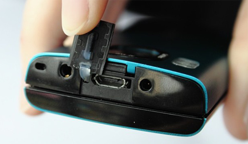 Rực-rỡ-Nokia-6700-Slide