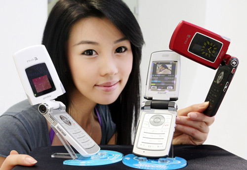 Điện-thoại-video-bí-ẩn-và-thách-thức