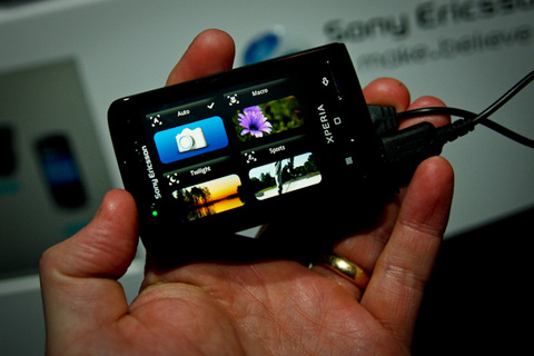 Sony-Ericsson-Xperia-X10-Mini