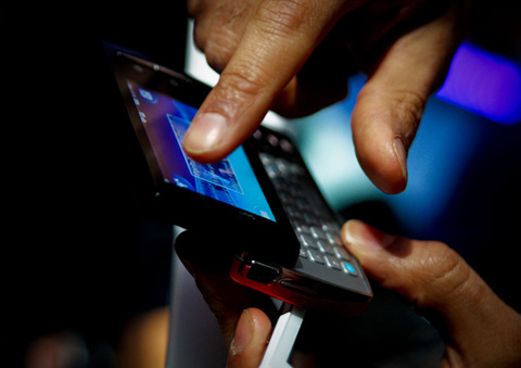 Hình-ảnh-Sony-Ericsson-Xperia-X10-Mini-Pro