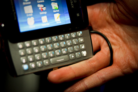 Hình-ảnh-Sony-Ericsson-Xperia-X10-Mini-Pro