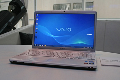 Vaio-dòng-E-phong-cách,-hiệu-suất-cao