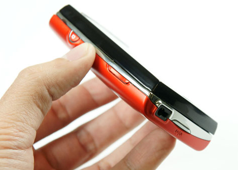 3-anh-em-siêu-dế-Xperia-X10-so-dáng