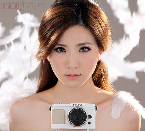 Người-đẹp-bên-Olympus-E-P1-và-E-P2