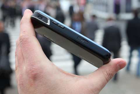 Di-động-máy-chiếu-Samsung-Beam