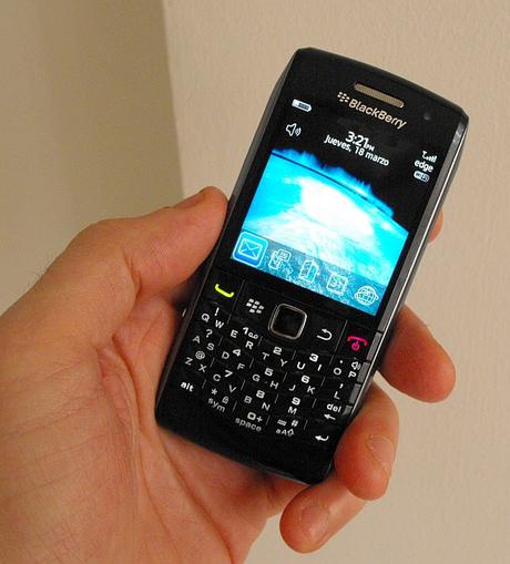 BlackBerry-Pearl-9100-lại-lộ-diện-thông-số-và-hình-ảnh