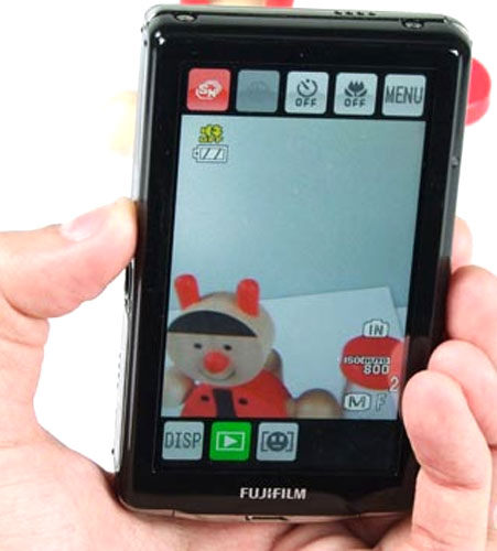 FinePix-Z700EXR-thêm-tính-năng-nhận-diện-chó-mèo FinePix-Z700EXR-thêm-tính-năng-nhận-diện-chó-mèo