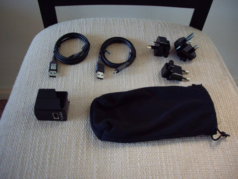 'Đập-hộp'-Vertu-nắp-gập-đầu-tiên