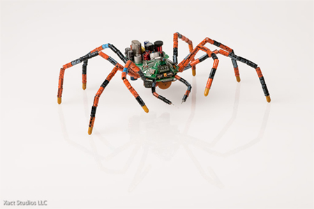 Tác-phẩm-nghệ-thuật-làm-từ-bản-mạch-in-cũ