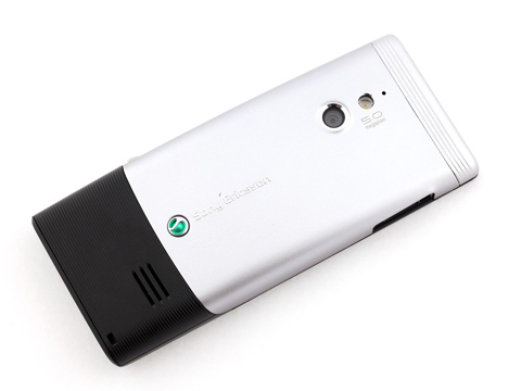 Sony-Ericsson-Elm-J10i2-giá-5-triệu-đồng