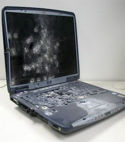 Những-vụ-hỏng-laptop-'kinh-dị'-nhất