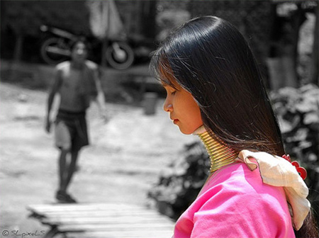 Điểm-nhấn-lôi-cuốn-trong-ảnh-màu-cục-bộ