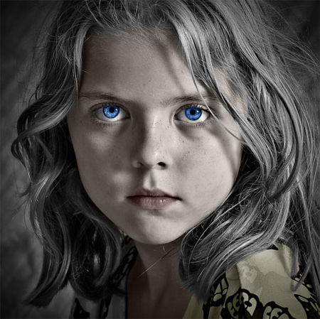 Điểm-nhấn-lôi-cuốn-trong-ảnh-màu-cục-bộ