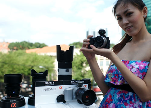 Sony-NEX-5,-NEX-3-sẽ-có-giá-từ-12-triệu-đồng