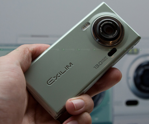 Điện-thoại-chụp-hình-13-Megapixel