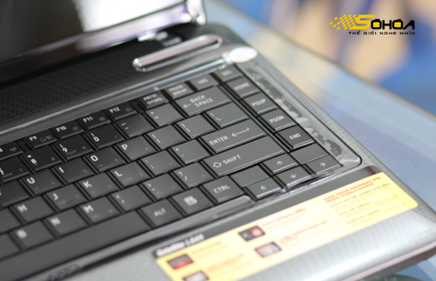 Laptop-Toshiba-dòng-L-bắt-đầu-bán