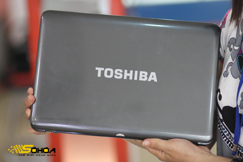 Laptop-Toshiba-dòng-L-bắt-đầu-bán