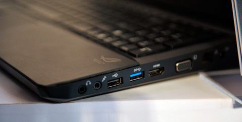 Laptop-chơi-game-'khủng'-của-Asus-tại-Computex-2010
