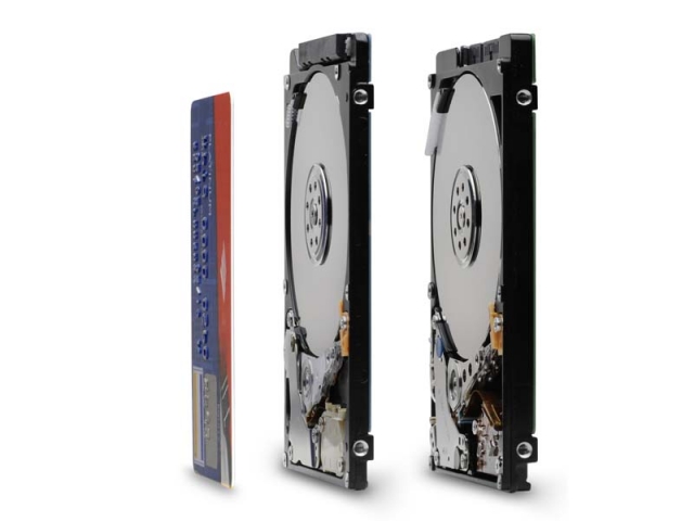 Hitachi-ra-mắt-ổ-cứng-siêu-mỏng-tốc-độ-cao