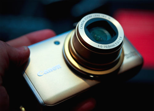 Canon IXUS 210 IS chưa có nhiều thế mạnh trong hoạt động. Ảnh: Pocket-lint.
