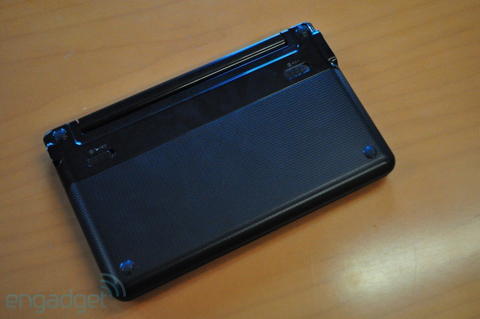 Máy tính xách tay hai màn hình 7 inch Máy tính xách tay hai màn hình 7 inch