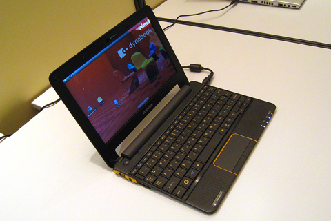 Smartbook chạy Android 2.1 của Toshiba