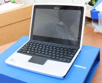 Netbook đa kết nối Nokia Booklet 3G