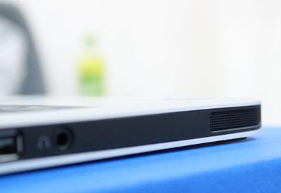 Netbook đa kết nối Nokia Booklet 3G