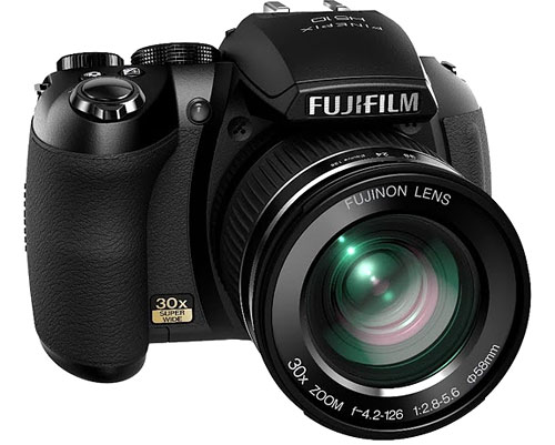 HS10 được thiết kế theo hướng DSLR. Ảnh: Dpreview.