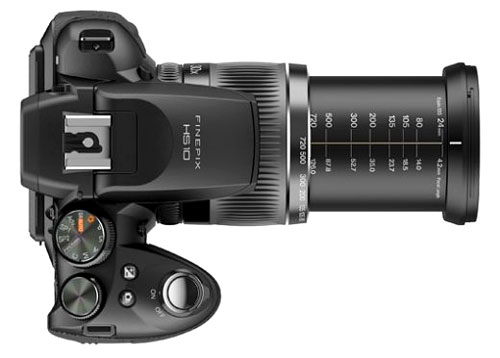 HS10 có dải zoom tới 30x, tương đương