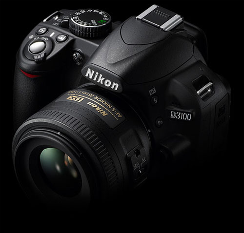 Nikon D3100 có thêm cơ chế lấy nét toàn phần AF-F trong chế độ quay phim. Ảnh: Dpreview.