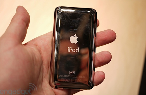 Ngắm iPod Touch mới của Apple