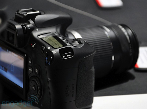 Canon 'khoe' EOS 60D tại IFA 2010