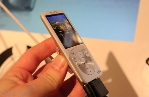 Sony Walkman S754 âm thầm xuất hiện