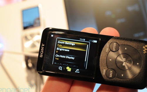 Sony Walkman S754 âm thầm xuất hiện